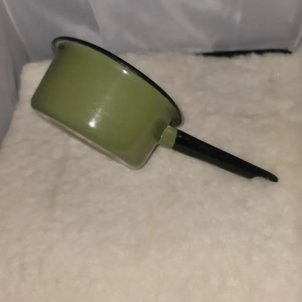 Vintage retro avocado